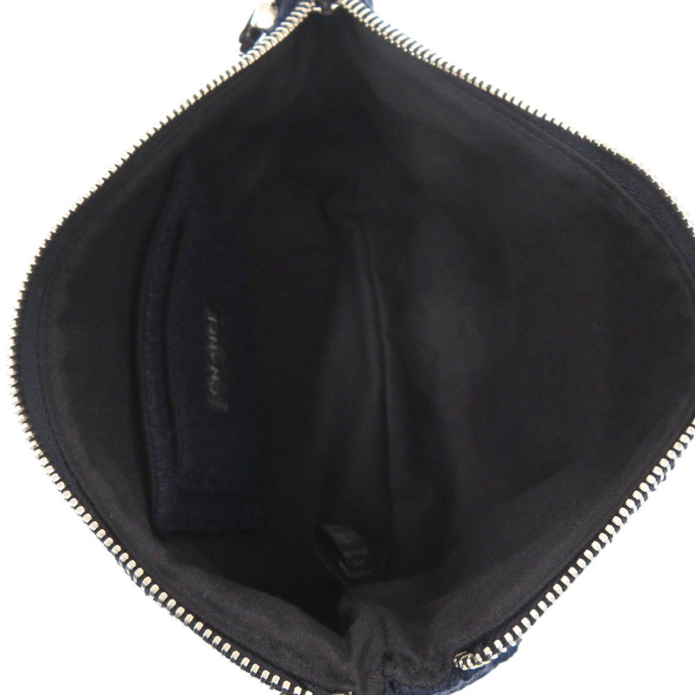 CHANEL Blue Pouch - Picture 3 of 9